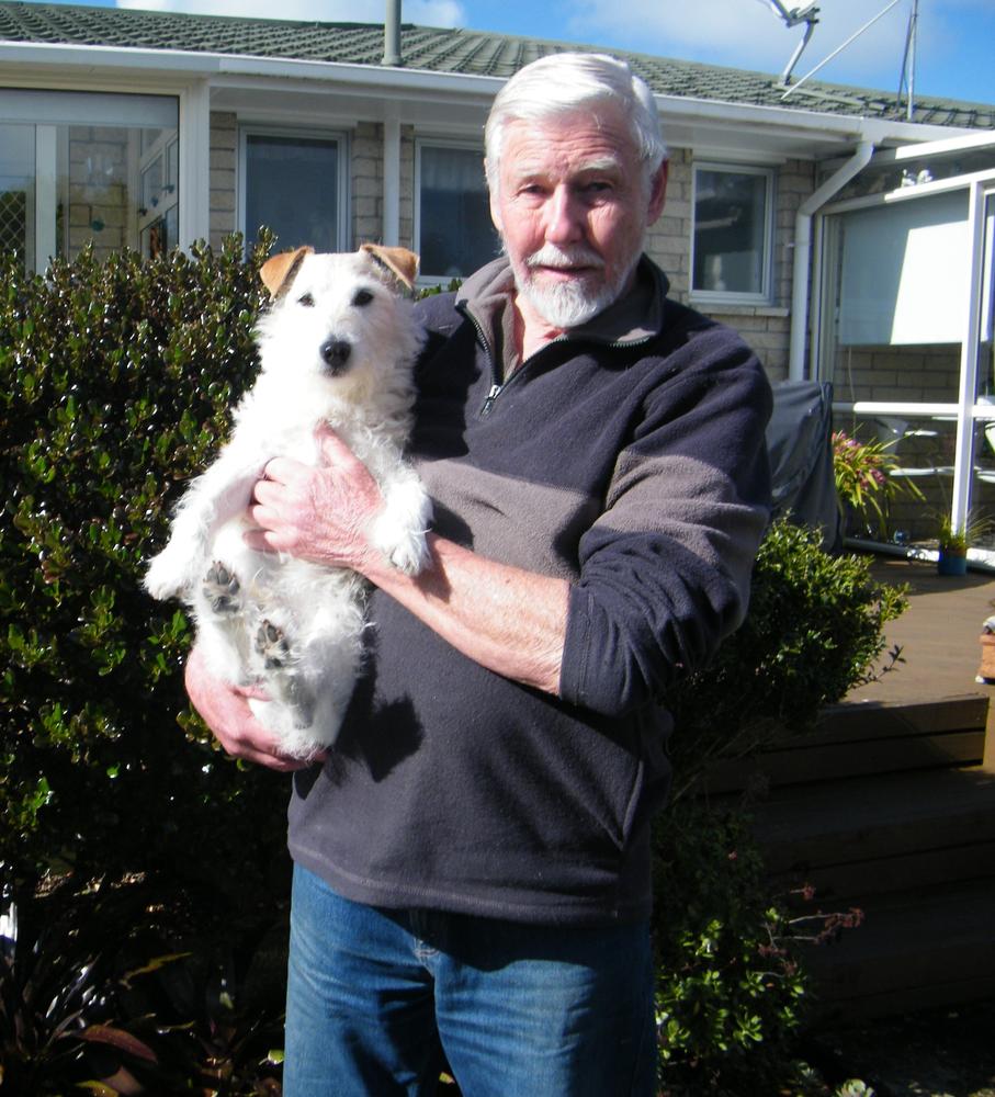 Jimi the elderly dog with new owner Murray